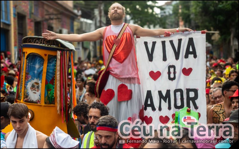 Foto desfile do Bloco Céu na Terra no Carnaval de Rua 2026 do Rio de Janeiro - carnavalnobrasil.com.br