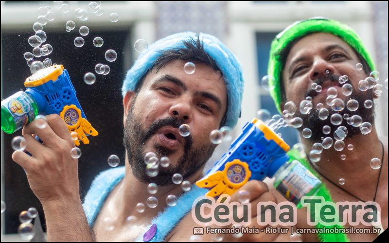 Foto desfile do Bloco Céu na Terra no Carnaval de Rua 2026 do Rio de Janeiro - carnavalnobrasil.com.br