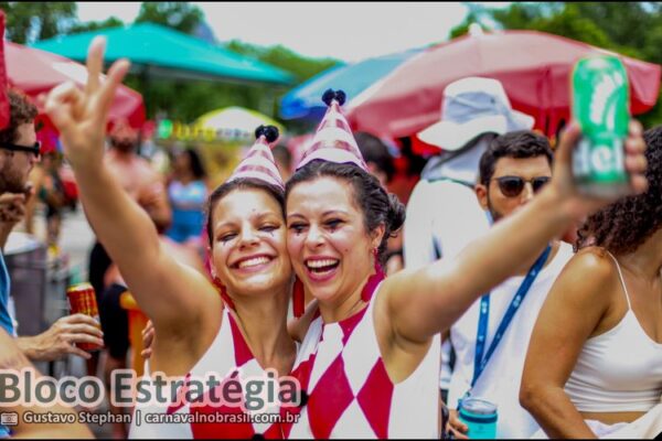 Fotos desfile do Bloco Xupa Mas Não Baba no Carnaval de Rua 2026 do Rio de Janeiro