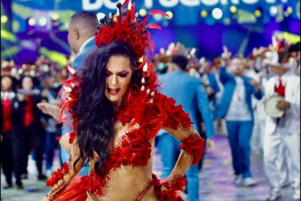 Fotos de Carla Prata, Rainha de Bateria da Acadêmicos do Tucuruvi, no Carnaval 2026 de São Paulo