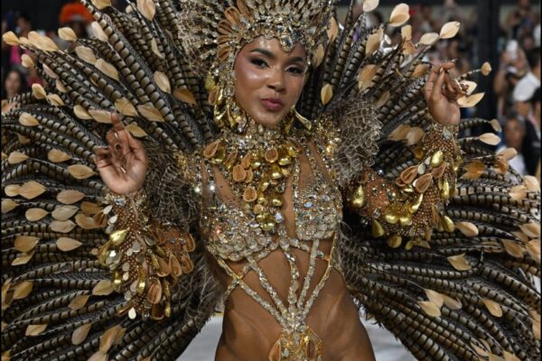 Fotos Mayara Lima : Rainha de Bateria da Paraíso do Tuiuti no Carnaval 2026 do Rio de Janeiro