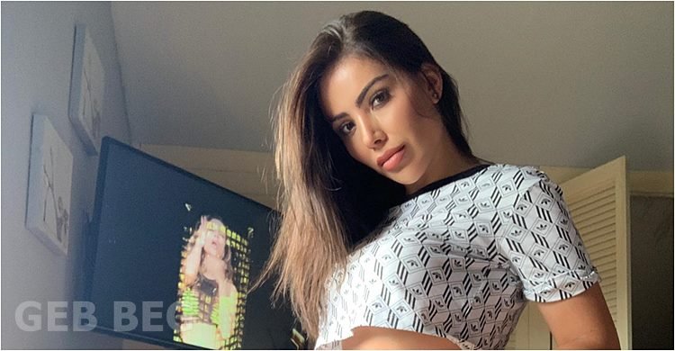Mayra Borowik : modelo publica fotos sensuais e comenta a violência contra a mulher durante a quarentena